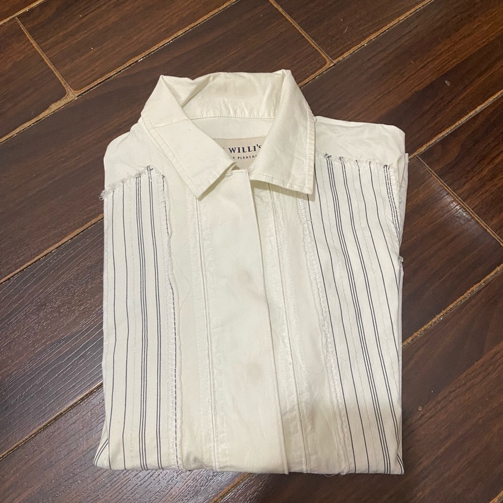 Blue Willi’s Women’s Button Up Shirt Sz: M